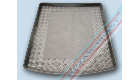 Volkswagen Golf (VIII) 2019-től csomagtértálca